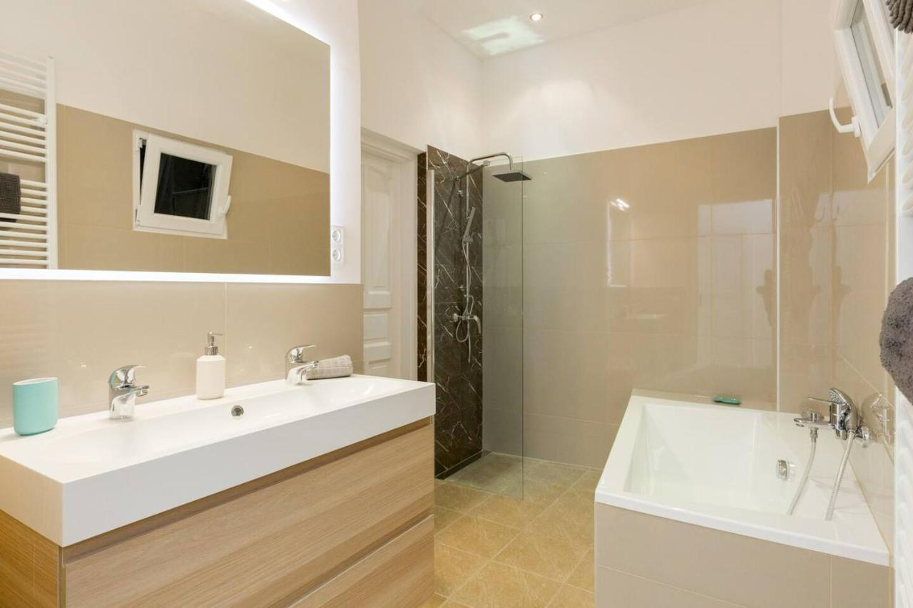 Kresz Geza 29 Westend Station 2 Bedrooms+Living Ac Будапешт Экстерьер фото